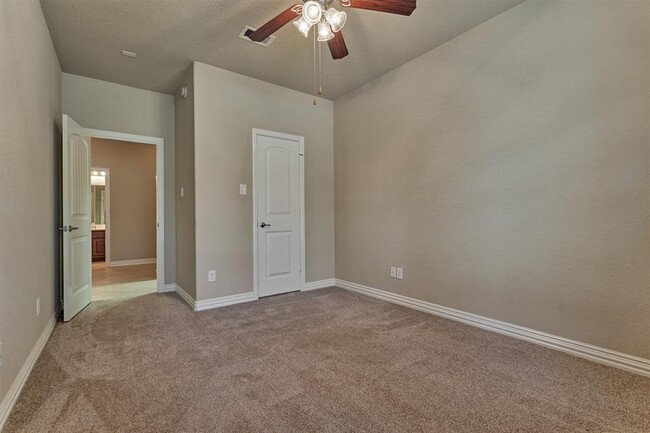 Building Photo - 122 Arbor Hill Ct