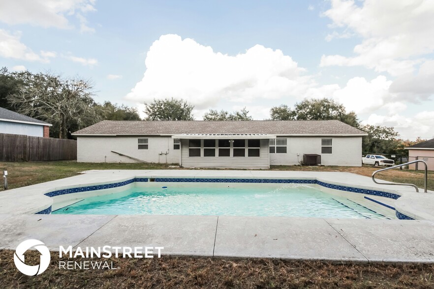 Building Photo - 1506 Kaylor Ct NE