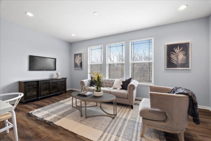 Building Photo - 7419 Isabel Ct
