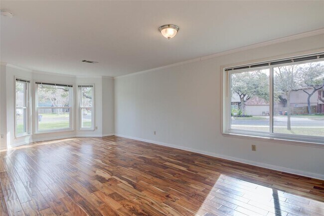 Building Photo - 8406 La Naranja Cove