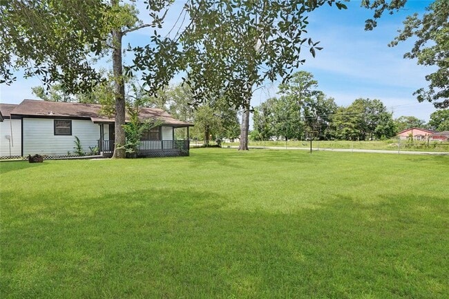Building Photo - 22855 E Martin Dr