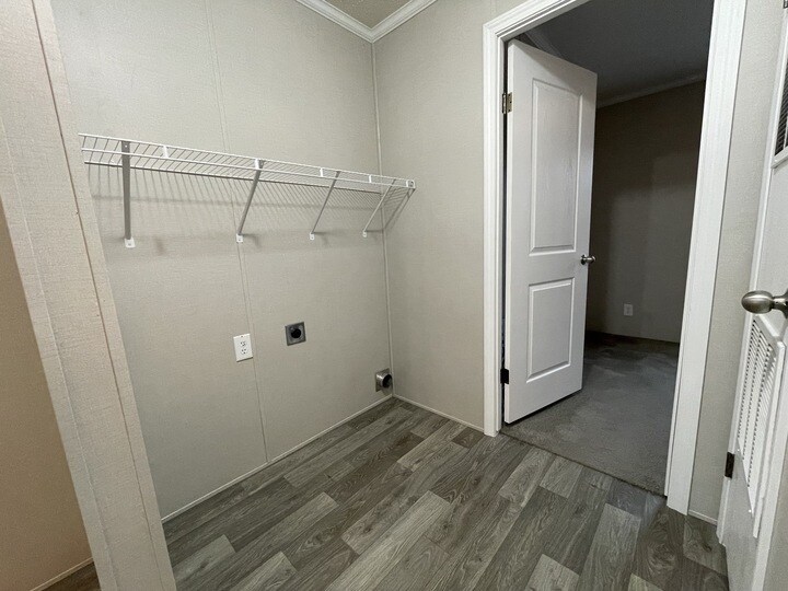 Building Photo - 38053 Orleans St