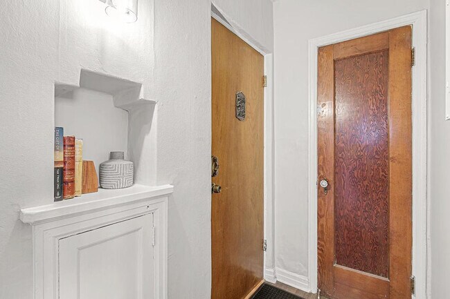 Building Photo - 1666 Detroit St