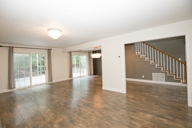 Building Photo - "3-Bedroom Home on Fox Hunt Lane in Southern Pines – Cozy Living Awaits!"