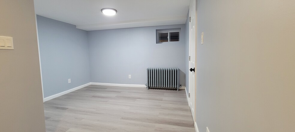 Bonus room - 286 Nelson Ave