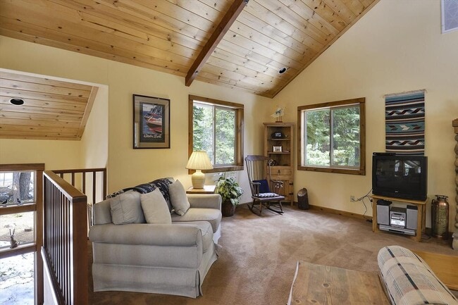 Building Photo - LEASE PENDING- Woodacre Ski Lease