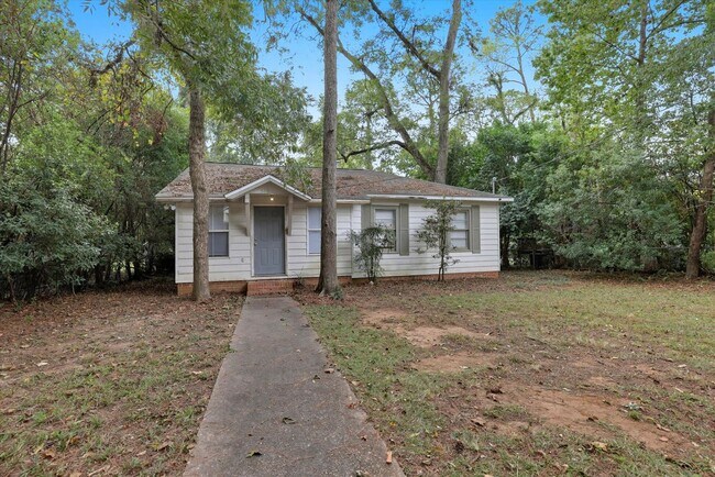 Building Photo - 519 W 6th Ave