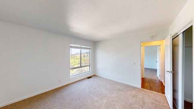 Building Photo - 214 Marin St