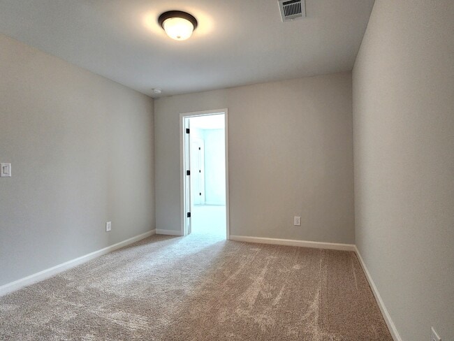Building Photo - 848 Lareas Way