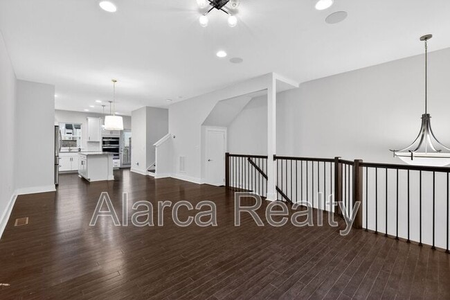 Building Photo - 2727 Grand Union Way