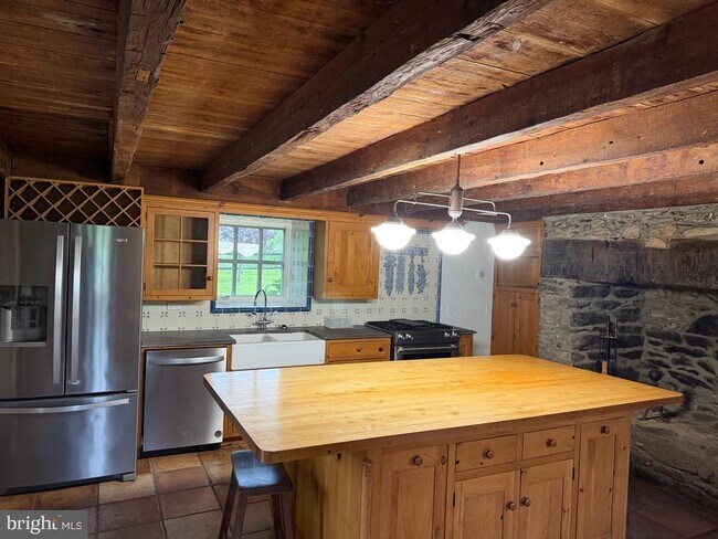 Building Photo - 22637 Willisville Rd