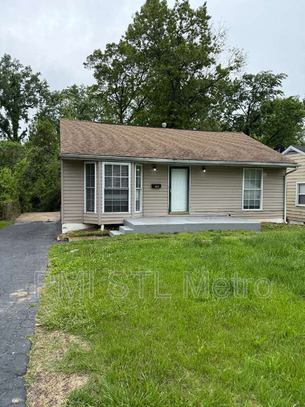 Building Photo - 10342 Ross Cir