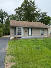 Building Photo - 10342 Ross Cir
