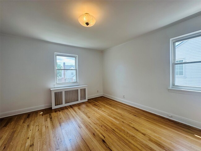 Building Photo - 76-12 175th St