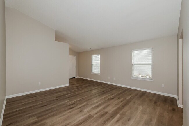 Building Photo - 11628 High Grass Dr