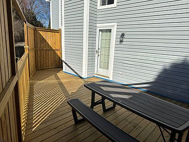 Building Photo - 920 Sweetflower Dr