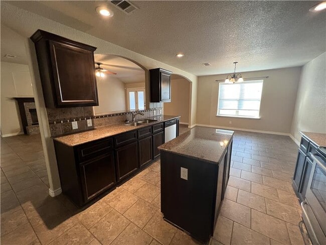 Building Photo - 3906 Anvil Range Rd