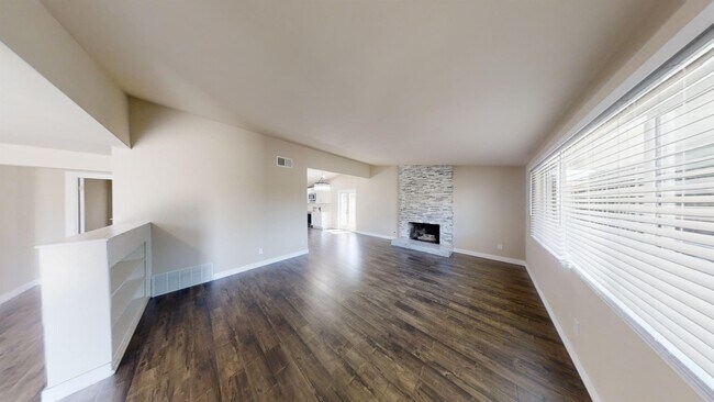 Building Photo - 5216 College Gardens Ct