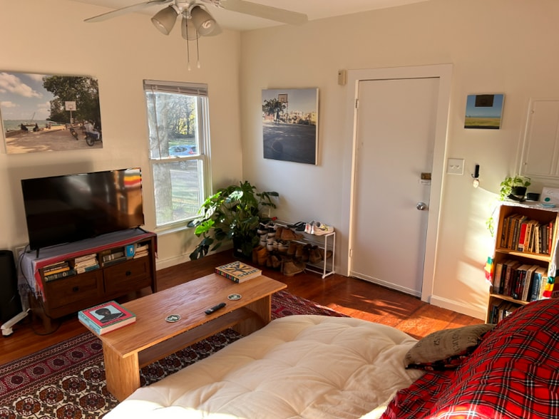 Building Photo - 3005 Huntingdon Ave