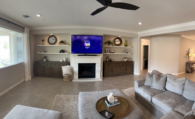 Building Photo - 45781 Ambara Ct