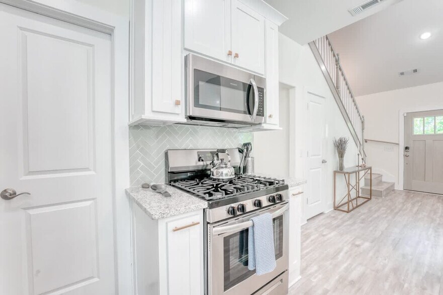 Building Photo - 87 Rountree Dr