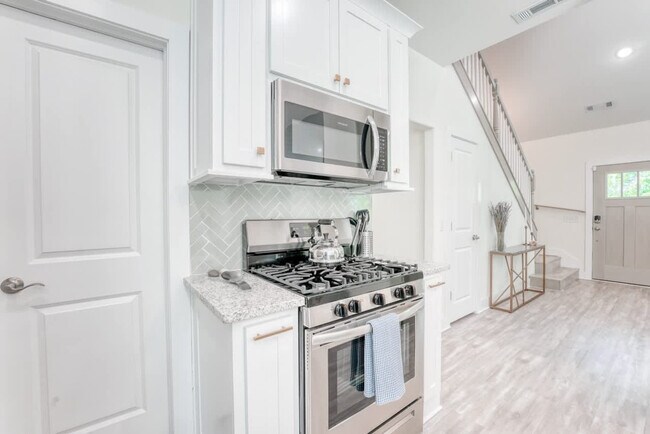 Building Photo - 87 Rountree Dr