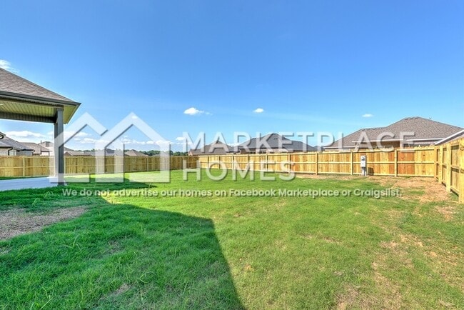 Building Photo - 561 N Goose Xing