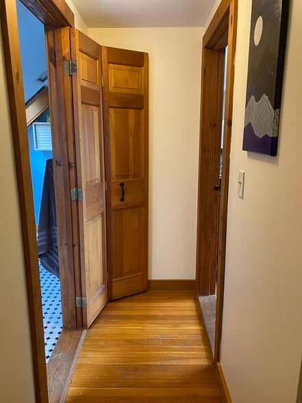 Building Photo - 326 Reservoir Dr