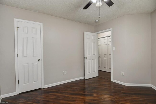 Building Photo - 2768 Mulberry Loop