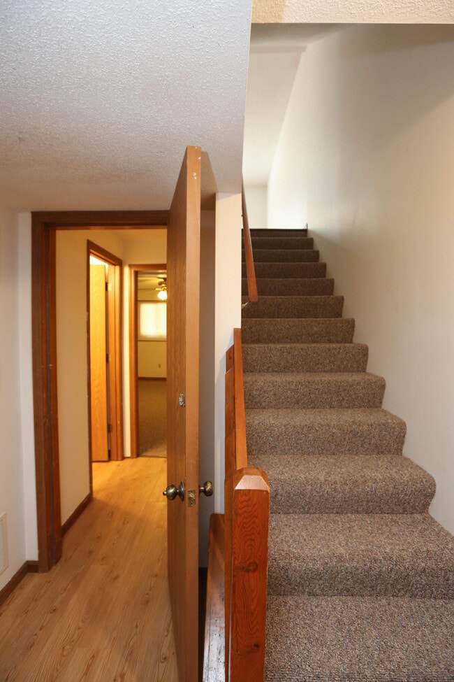 Building Photo - 311 Foxfire Dr