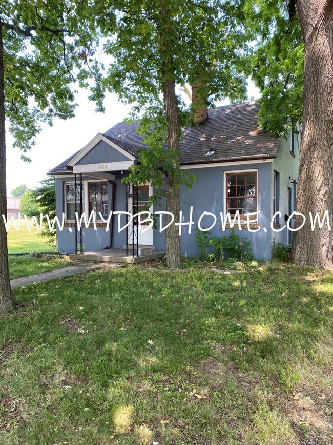Primary Photo - 1424 W State Blvd