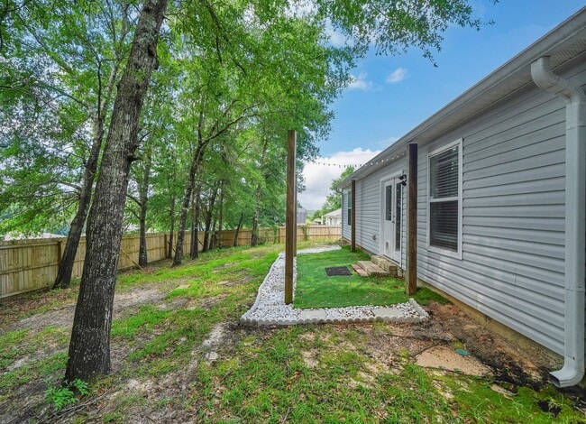 Building Photo - 109 Cabana Way