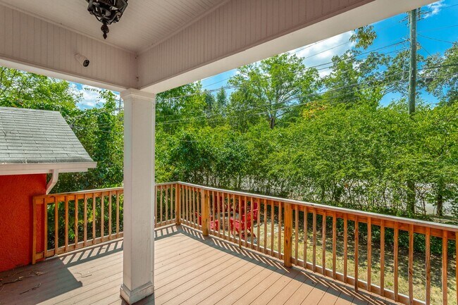 Building Photo - 2 Bedroom Home in North Chattanooga