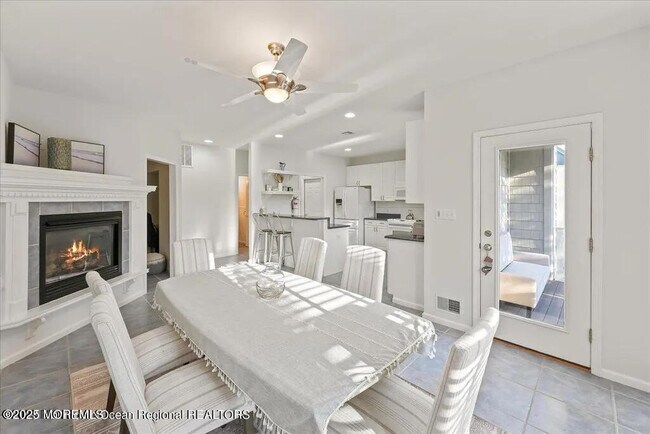 Building Photo - 303 NJ-35