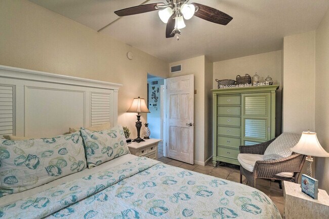 Building Photo - 2850 Gulf of Mexico Dr