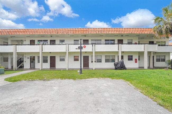 Building Photo - 400 NW 65th Ave