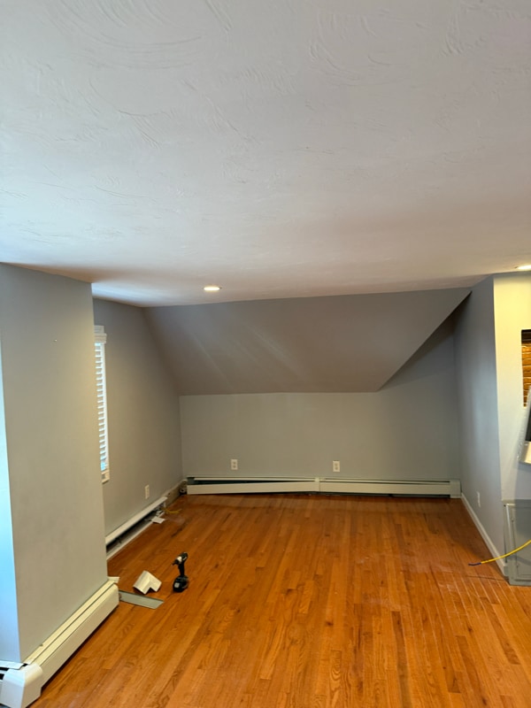 Building Photo - 40 Elm St