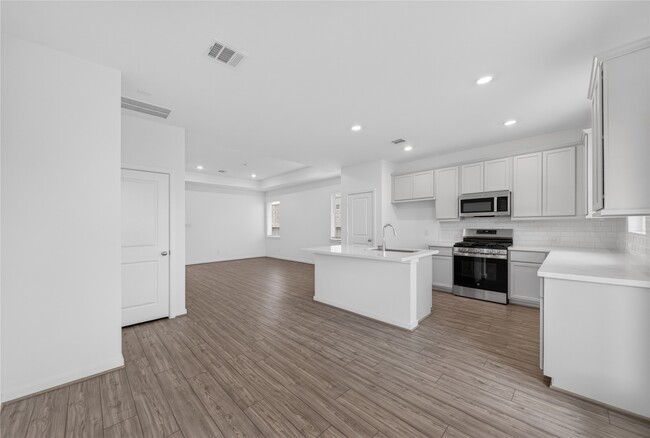 Building Photo - 9723 Pettus Crk Dr