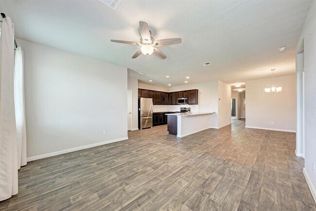 Building Photo - 125 Jubilee Dr