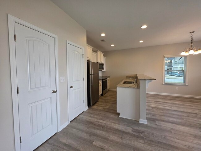 Building Photo - 2969 Old Field Rd