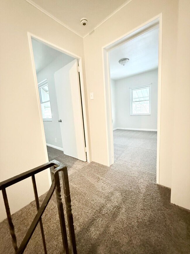 Building Photo - Beautiful 3BD/1BA Single Family Home – Newly Remodeled!