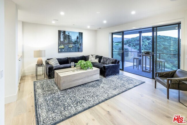 Building Photo - 24277 Dry Canyon Cold Creek Rd