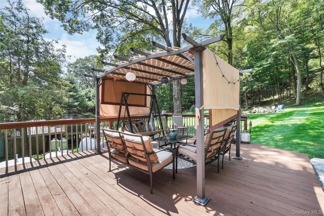 Building Photo - 41 Peddler Hill Rd