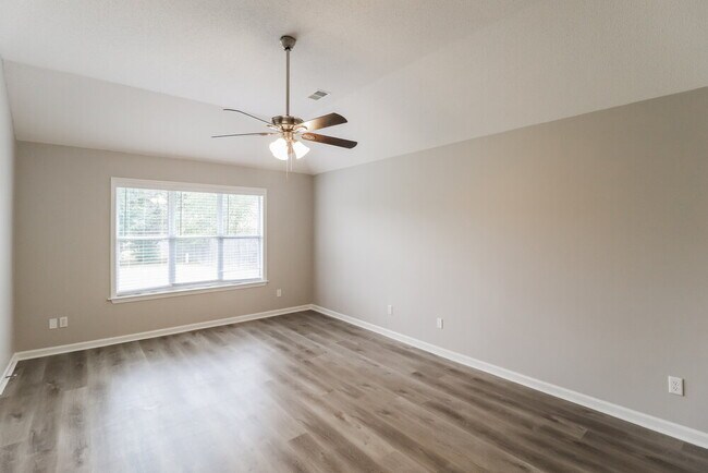 Building Photo - 6411 Braybourne Pl