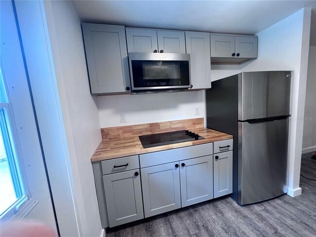 Building Photo - 2707 NW 4th Ave