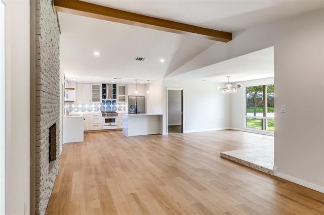 Building Photo - 3837 Clubway Ln