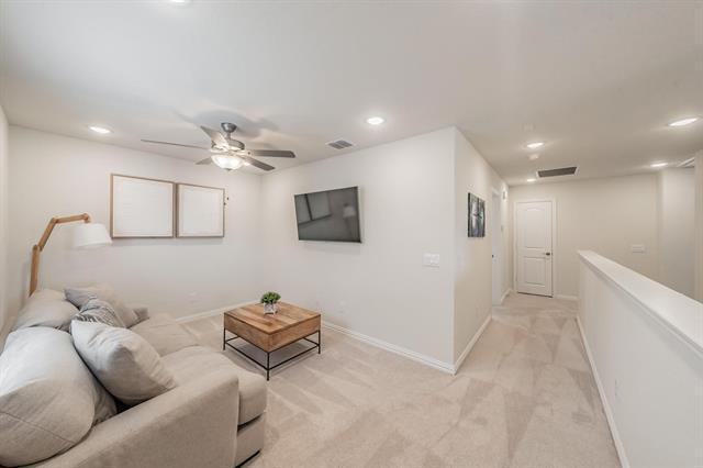 Building Photo - 2725 Henson Ln