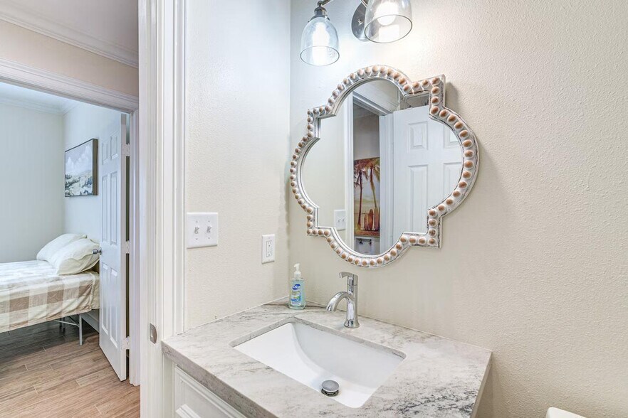 Building Photo - 1208 26th St