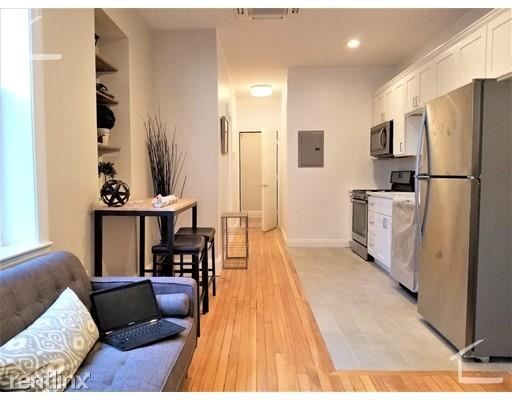 Building Photo - 1 br, 1 bath Condo - 8 Gardner St Apt 12D