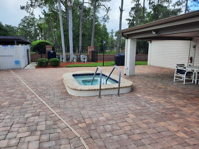 Building Photo - 9014 Severn Ln